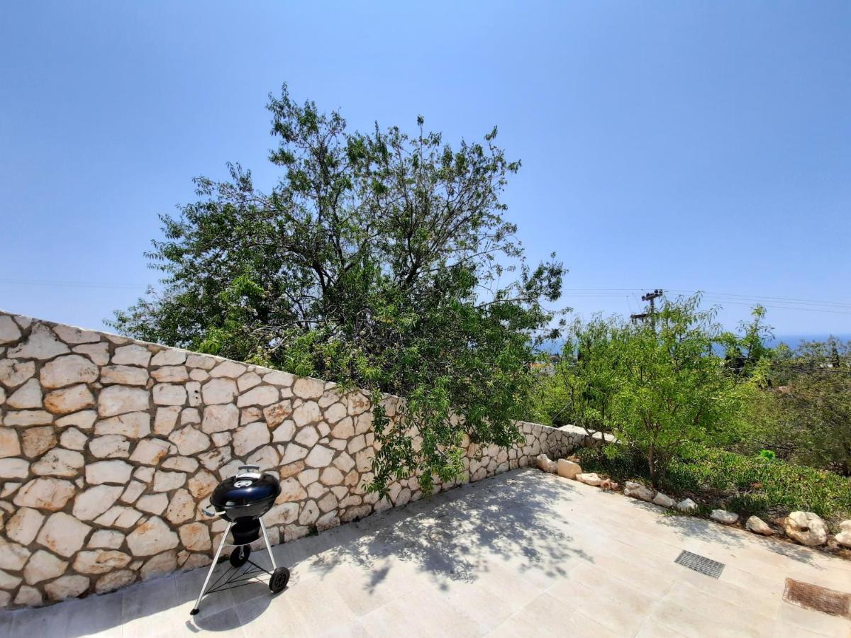 Freesia Grand Sea View Residence Svoronata Exterior foto
