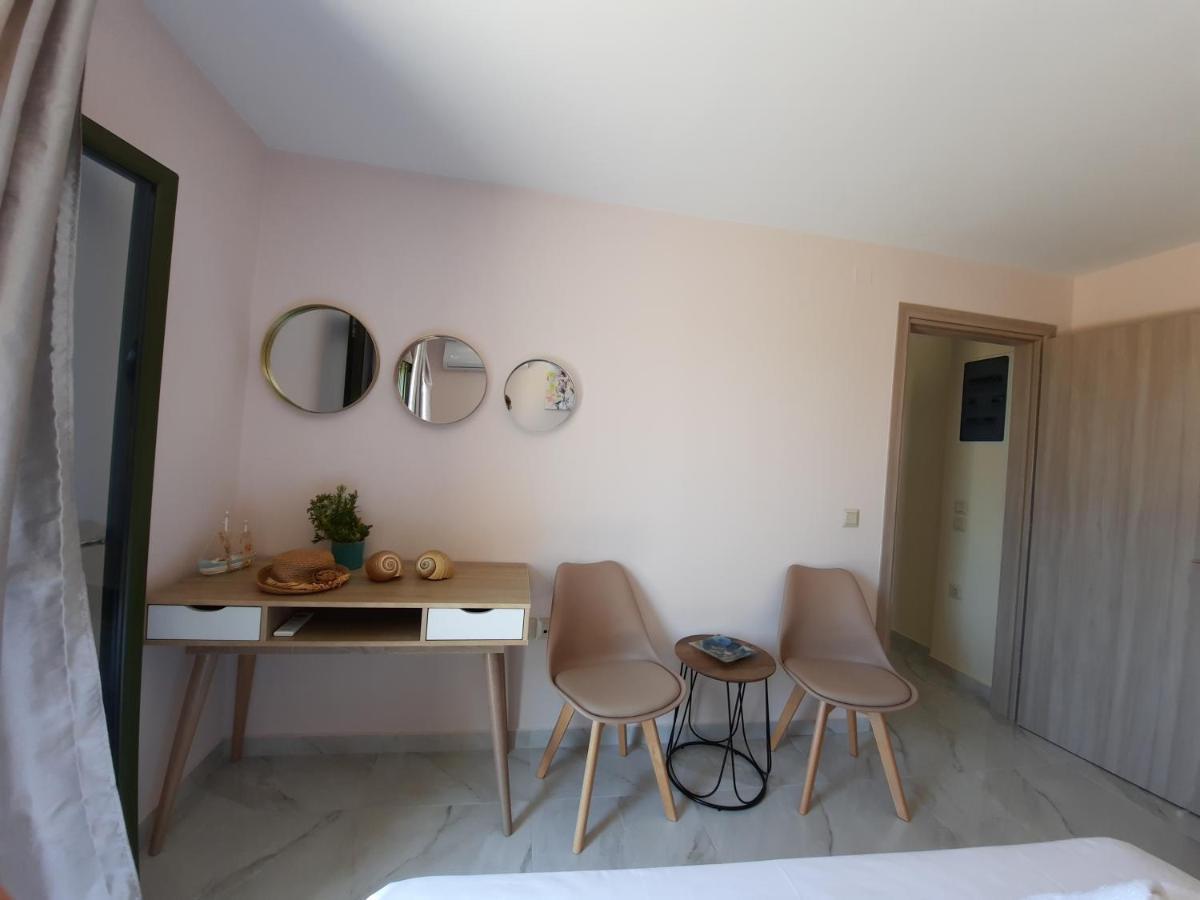 Freesia Grand Sea View Residence Svoronata Exterior foto