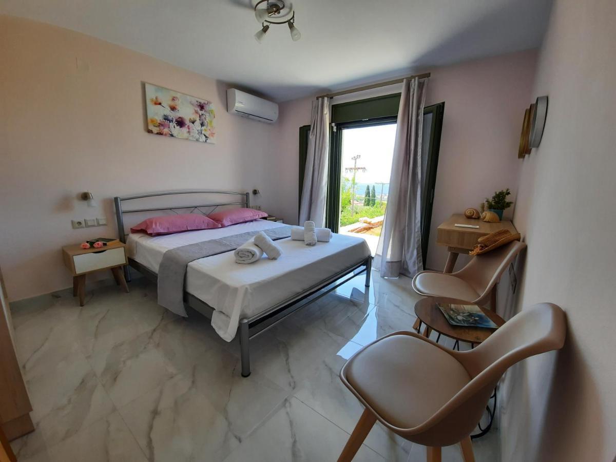 Freesia Grand Sea View Residence Svoronata Exterior foto