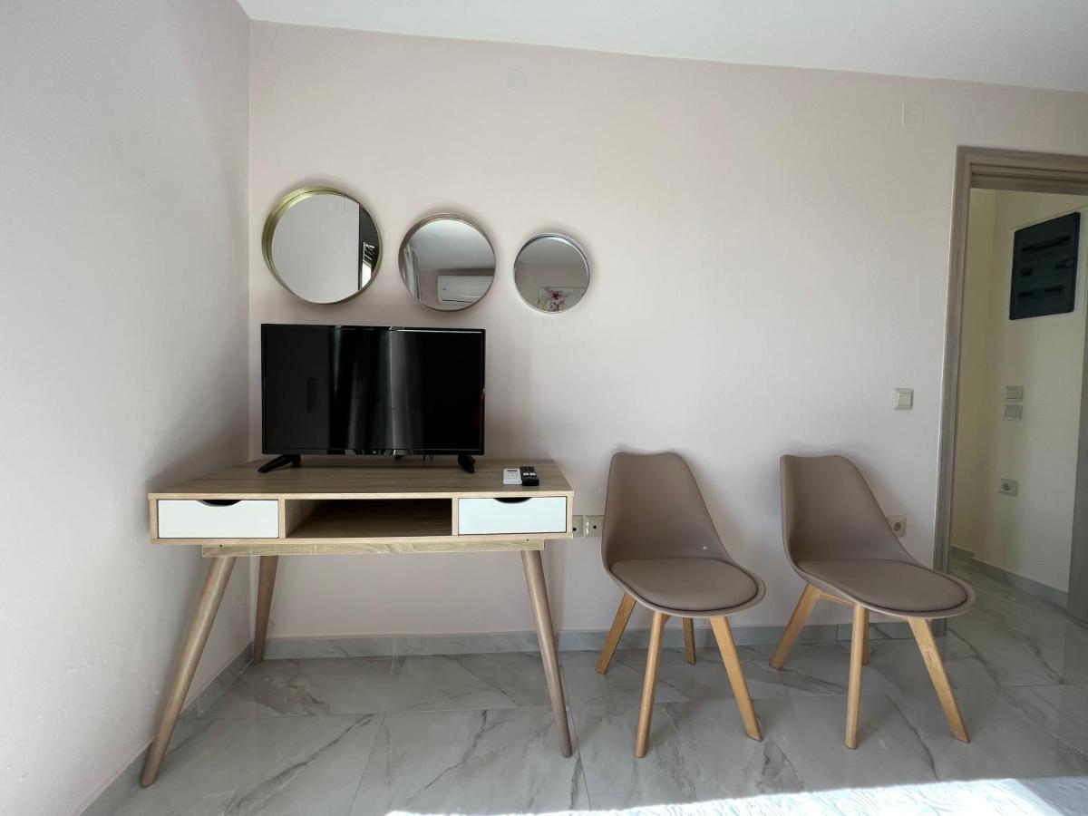 Freesia Grand Sea View Residence Svoronata Exterior foto